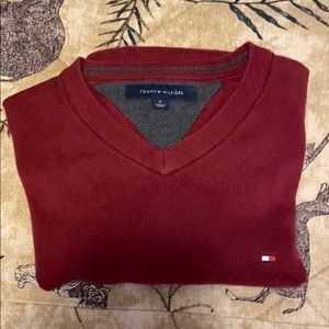 Tommy Hilfiger sweater